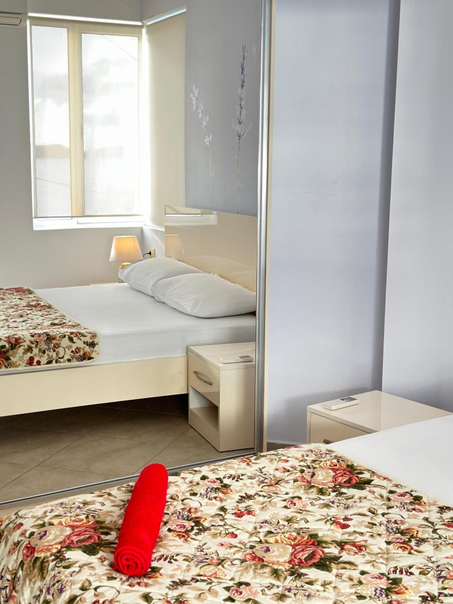Violet Sea View Apartment Саранда Екстер'єр фото